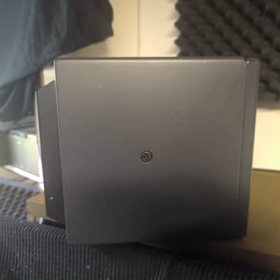 Klein and Hummel O300 set of active monitors image 9