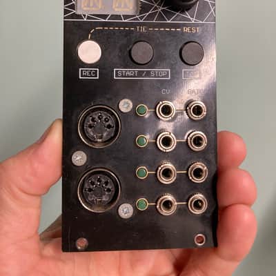 Mutable Instruments Yarns clone - MIDI to CV Converter - Full Size image 1