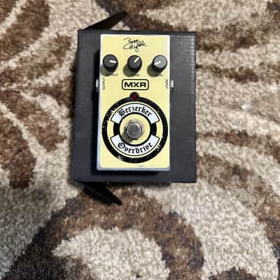 ギター MXR Berzerker Overdrive ZW44 MXR ZW44 Berzerker Overdrive - What To Know & Where To Buy