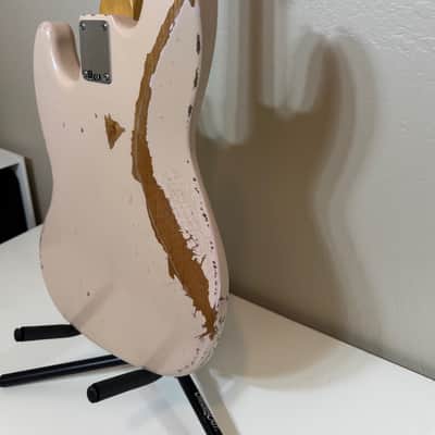 2018 Fender Flea Jazz Bass Road Worn Shell Pink - Mint Condition + G&G Hardshell Case image 8