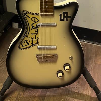 Danelectro 56 U-2 Reissue 1998 - 2004 - Black Burst image 16