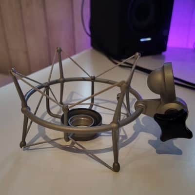 Neumann TLM 102 Studio Set with Shockmount 2013 - Present - Nickel image 6