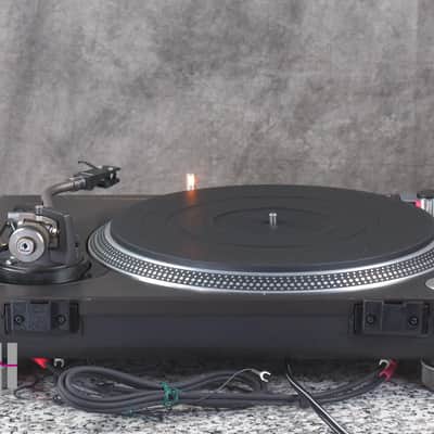Technics SL-1200MK4 Black direct drive turntable in Very Good Condition image 20