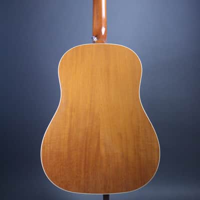 2013 Gibson J-35 Natural image 2