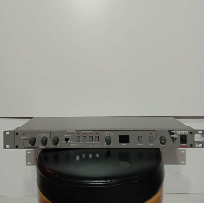 Vestax DSG200 Digital Delay/loop sampler gear image 1