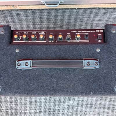 Roland KC-300 Keyboard Amplifier 100W 12" Keyboard Amp Mixer Tested image 4