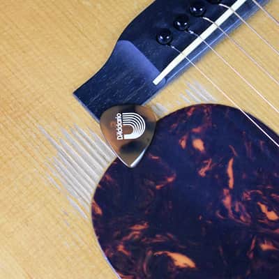 D'Addario Casein 351 Standard Guitar Pick 2.0 mm image 4