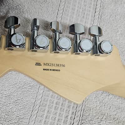 Fender Player Stratocaster 2023 - Surf Pearl image 5