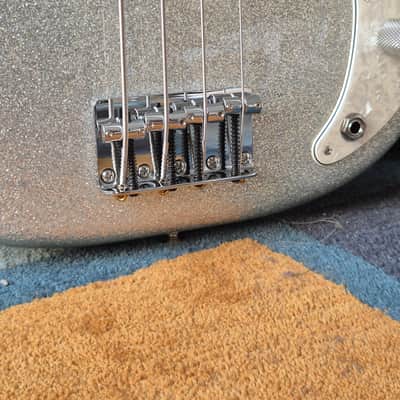 Fender Player II Precision Bass 75th Anniversary 2026 - Diamond Dust Sparkle image 8