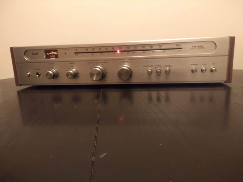 Akai AA-810 Vintage Stereo Receiver / Amplifier image 1