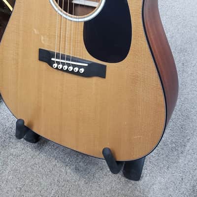 Martin Guitars DJR-10 Dreadnought Junior with Gig Bag - Excellent image 2