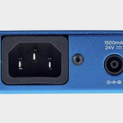 Strymon Zuma R300 5-Output Ultra Low-Profile High Current DC Power Supply 2018 - Present - Blue image 2