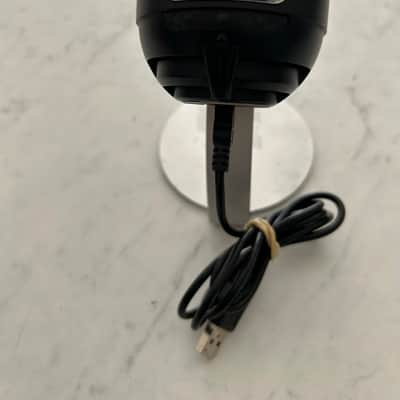Shure MOTIV MV5 Lightning / USB Condenser Microphone 2015 - Present - Silver and Black image 4