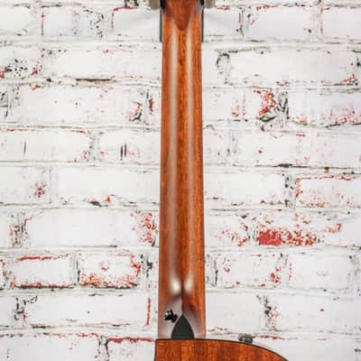 Taylor - (2025) 324ce - Acoustic-Electric Guitar - Mahogany/Mahogany - Shaded Edge Burst Top - w/ Hardshell Case - x5075 image 8