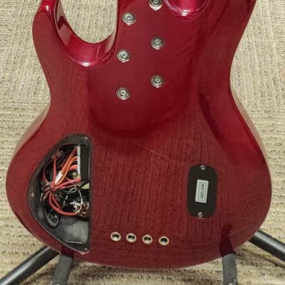 ESP LTD B-154DX 2008 - 2018 - See Thru Red image 2