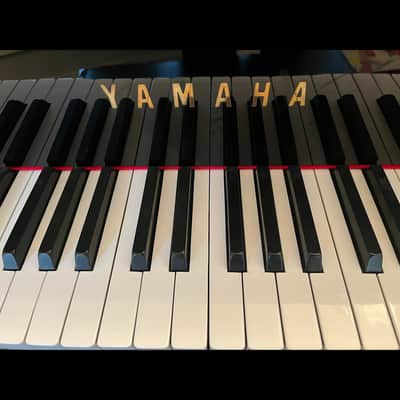 Yamaha G2 Grand Piano 5'7" – Excellent Condition image 5
