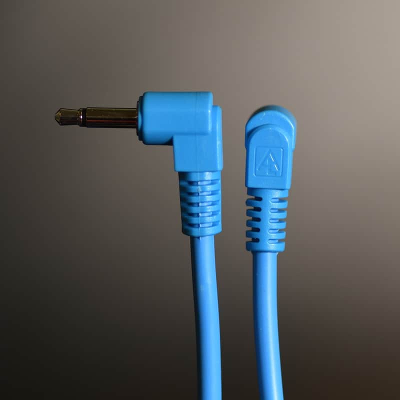 Right Angle Patch Cables, 18 inch - Pack of 5 image 1