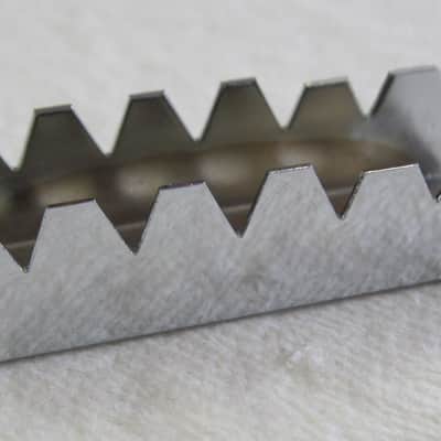 Fender USA Jaguar Pickup Shield Claw 0054493049 image 2