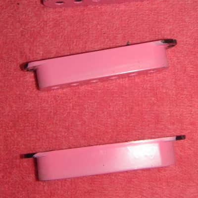 Unknown SET of 3 single coil pickup covers 2000's? - PINK image 4