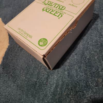 Electro-Harmonix / JHS "Big Box" Lizard Queen Octave Fuzz 2023 - Silver / Green image 3