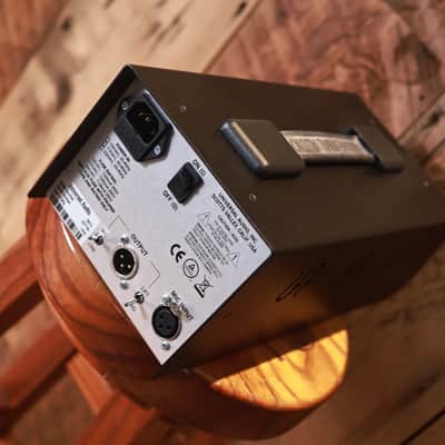 Universal Audio Solo/610 Desktop Tube Mic Preamp image 4