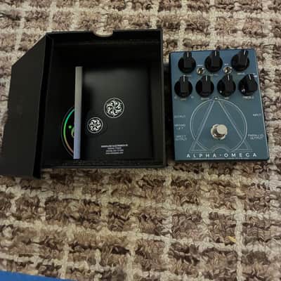 Darkglass Electronics Alpha Omega Bass Preamp image 2