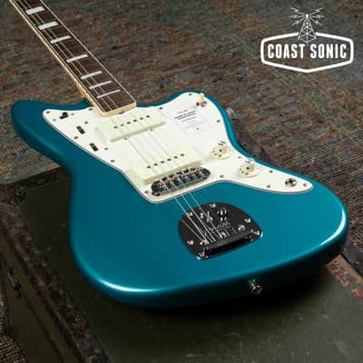 2025 Fender Traditional Late 60s Jazzmaster w/matching headstock Made in Japan Ocean Turquoise image 6