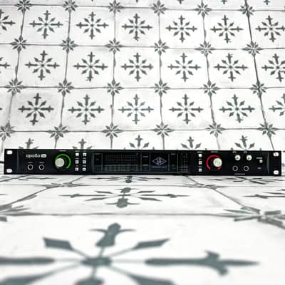 Universal Audio Apollo 8p QUAD Thunderbolt 2 Audio Interface image 1