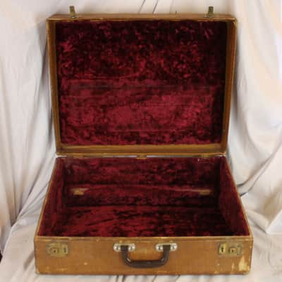 Burnt Orange Italian Hard Case for Accordion 21.25" x 17.25" x 9.75" (55.25cm x 43.75cm x 24.75cm) image 2