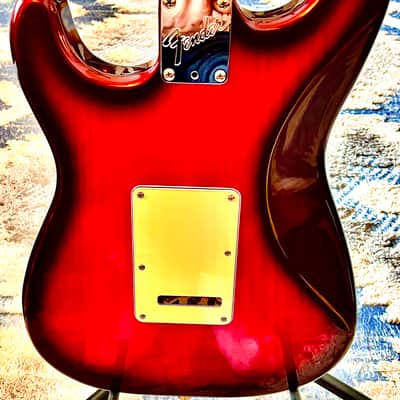 Fender Stratocaster Deluxe Plus 1989- Crimson Frost image 14