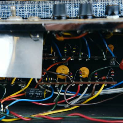Supro 1965 697T / S6497 Combo Tremolo Valco Thunderbolt 1x15 Combo Guitar amplifier - With Original Jensen Speaker image 20