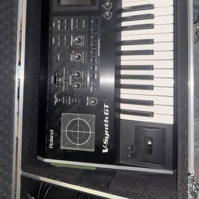 Roland V-Synth GT 61-Key Elastic Audio Synthesizer 2007 - 2009 - Black image 2