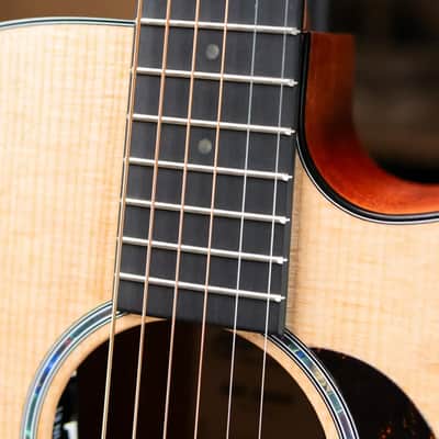Martin 000C Jr-E Acoustic/Electric Guitar with Gig Bag image 10