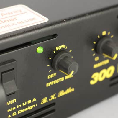 Tube Works RT-3300-R 300W Tube/MosValve BASS Amp Owned by Leland