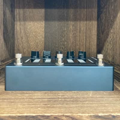 Darkglass Electronics Alpha Omega Photon Distortion 2021 - Present - Grey image 2