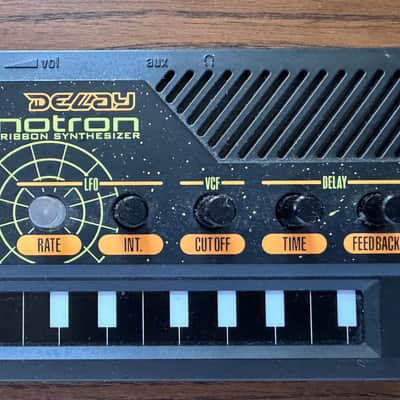 Korg Monotron DELAY Analog Ribbon Synthesizer 2011 - Present - Black image 2