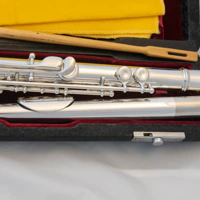 Jupiter JFL-511 Standard Silver-plated Flute *Cleaned & Serviced *Ready to play image 8