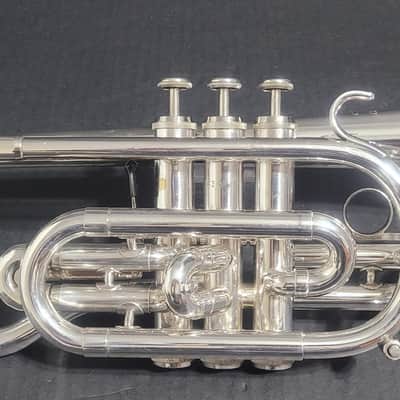 Getzen Capri 580S Cornet  ,2 Mouthpieces & soft case  .1980-1985 - Silver plated image 2