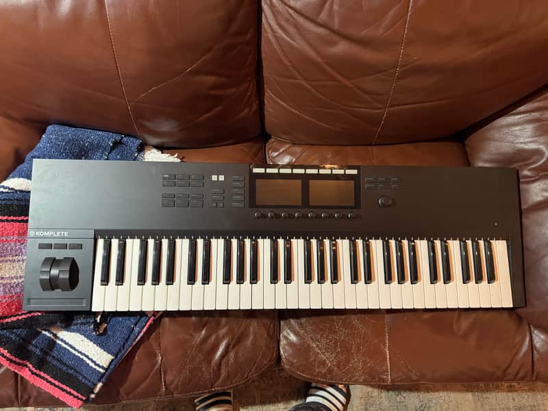 Native Instruments Komplete Kontrol S61 Mk2 | Reverb