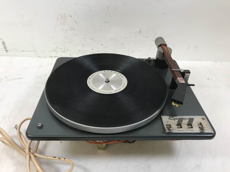 Garrard Lab-80 Turntable image 1