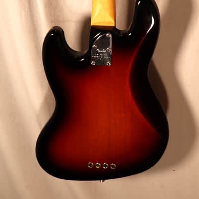 Fender American Professional II Jazz Bass Sunburst Rosewood Fretboard with deluxe hardshell case + COA 2025 image 10