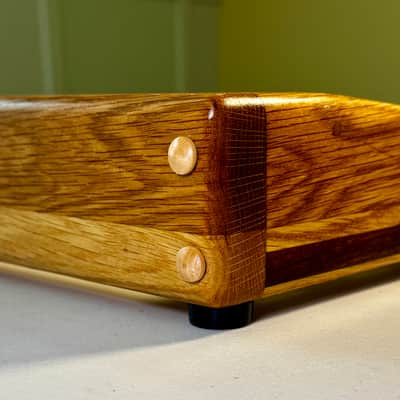 Handcrafted 16"x12" Oak Pedal Board image 3