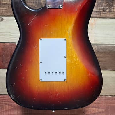 Fender Stratocaster 1958 - Three Tone Sunburst image 10