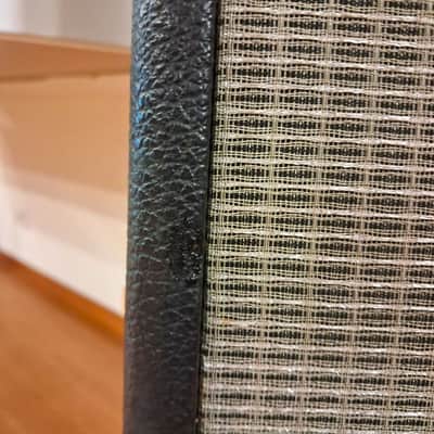 Fender 65 Deluxe Reverb - Guitar Combo image 8