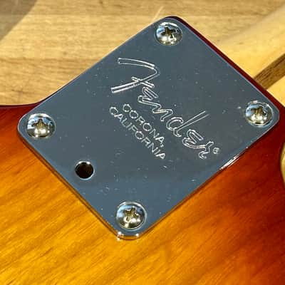 Fender American Professional Ash Stratocaster 2017 - Sienna Sunburst + Case image 6