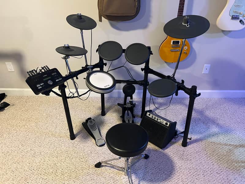Yamaha DTX502 Drum Kit image 1