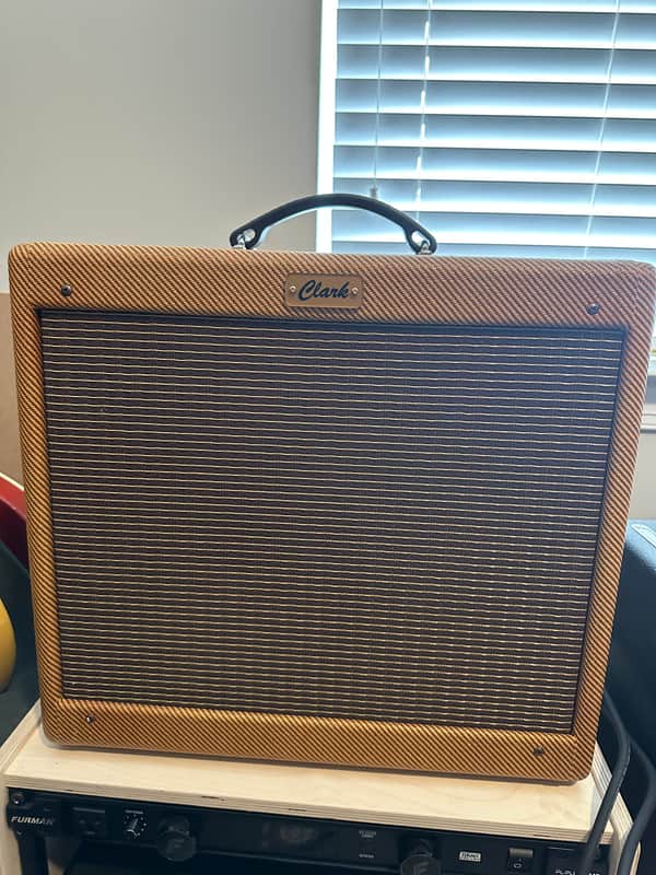 Clark Amplification Webster (Harvard) - Tweed image 1