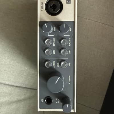 Universal Audio Volt 2 USB-C Audio Interface Studio Pack 2021 - Present - Tan / Gray image 3