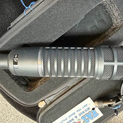 Electro-Voice RE20 Cardioid Dynamic Microphone 2021 - Present - Black image 2