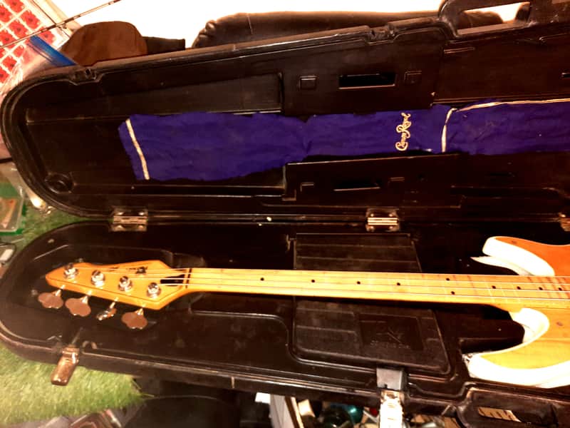 LOCAL PICKUP ONLY VEGAS>Peavey Patriot bass guitar 1986 - white, with factory yellow wood, and player modified with natural wood, NEEDS ELECTRONIC CONNECTION image 1